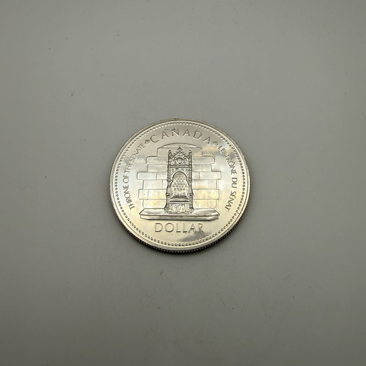 1977 Canada Silver Jubilee dollar - back