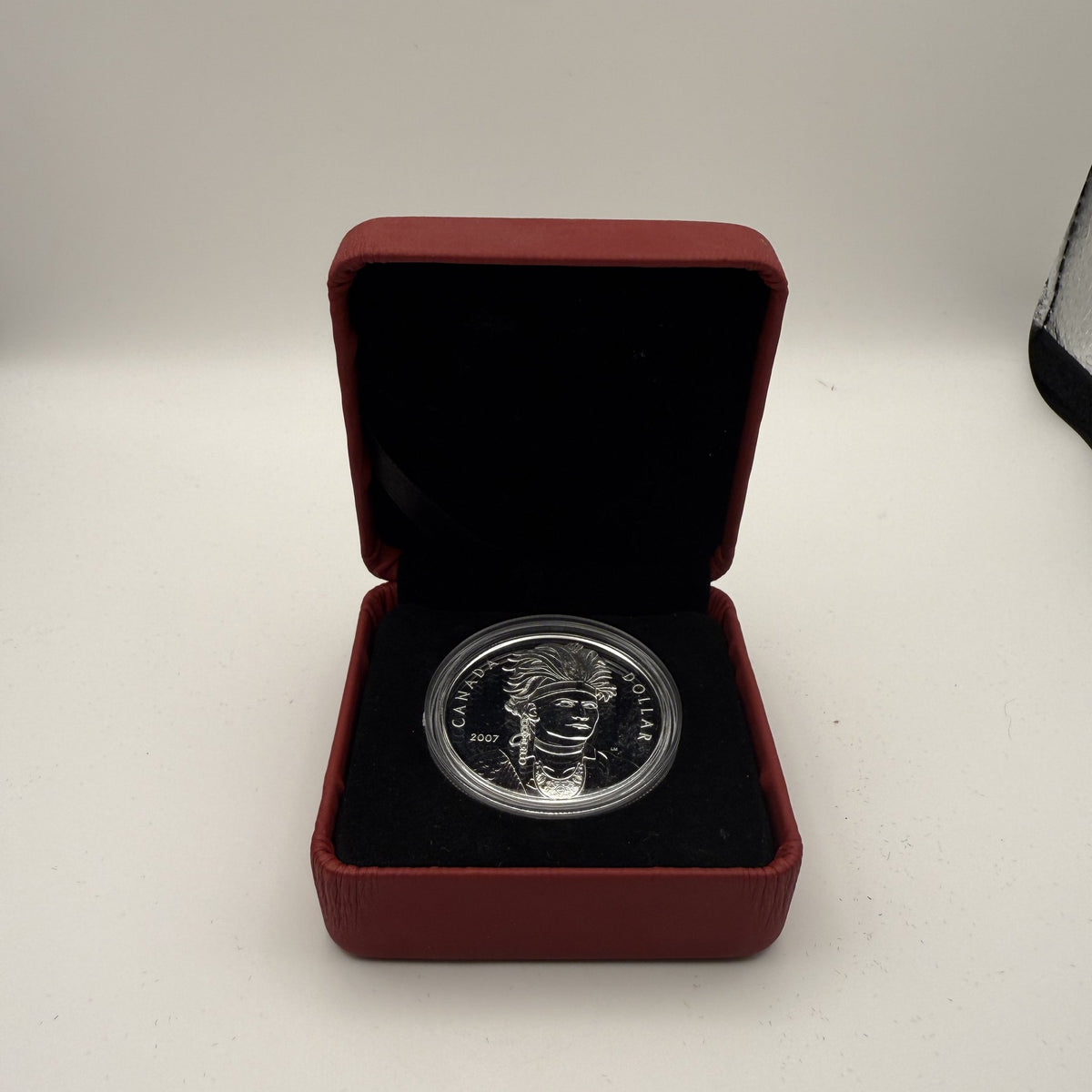 2007 Thayendanegea Proof Silver Dollar - detail