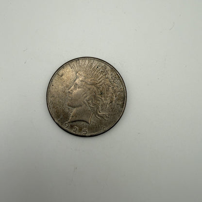 1925 U.S. Peace Silver Dollar - front